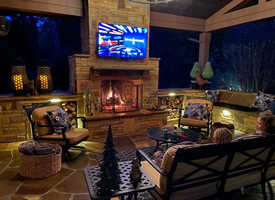 Creating the Ultimate Outdoor Gathering Spot with Fireplaces and Firepits